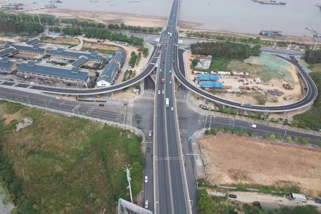 喜報(bào)！岳陽(yáng)主城區(qū)一大交通樞紐竣工通車(chē)！