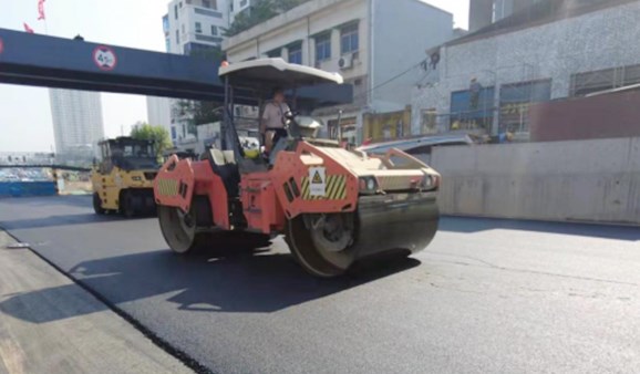 西環(huán)線速戰(zhàn)“秋老虎”，國(guó)慶節(jié)全線通車！