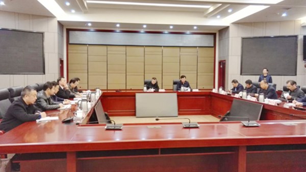 胡忠雄聽取“十三五”規(guī)劃、中心城區(qū)規(guī)劃建設(shè)管理等情況匯報(bào)