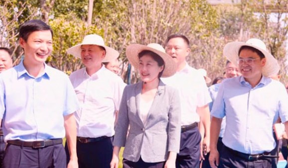 李愛武實(shí)地督查重點(diǎn)項(xiàng)目建設(shè)和安全生產(chǎn)工作