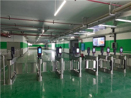 視頻搶先看！岳陽這個(gè)小學(xué)啟動(dòng)智慧校園停車場