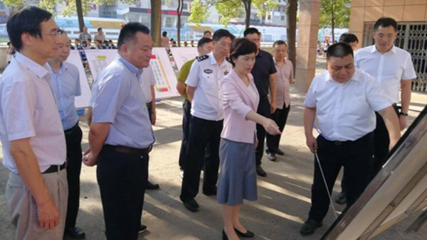 市委副書記、市長李愛武調(diào)研朝陽小學(xué) 智慧停車場項目