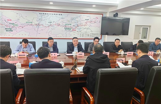 劉愛軍帶隊赴浩吉鐵路、中交投資調(diào)度對接產(chǎn)業(yè)園區(qū)合作開發(fā)事宜