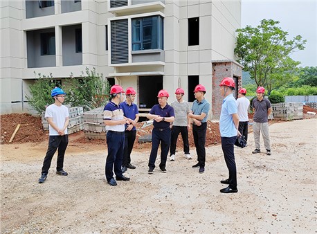 諶曦帶隊(duì)赴項(xiàng)目現(xiàn)場開展防汛安全生產(chǎn)檢查